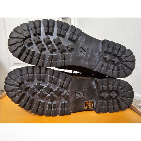 Louis Vuitton suede boot shoe size 10 lv us 11 made in Italy damier print winter - Picture 9 of 13